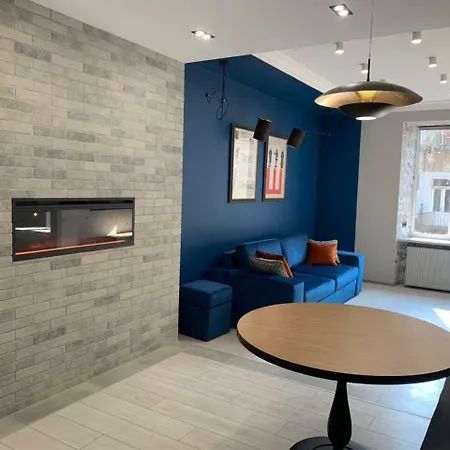 дизайнерські на вулиці краківській 17 в центрі львова * Lviv