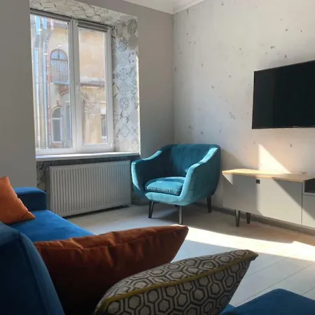 дизайнерські на вулиці краківській 17 в центрі львова * リヴィウ