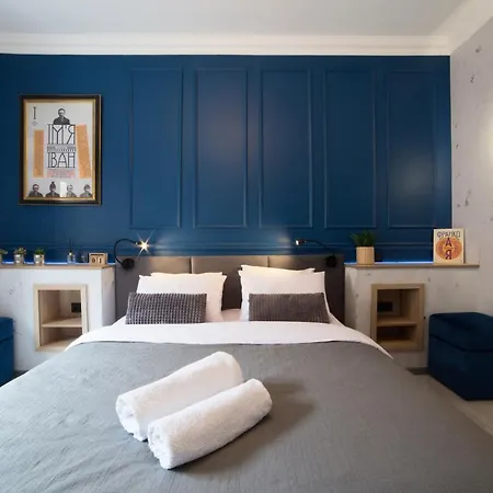 дизайнерські на вулиці краківській 17 в центрі львова