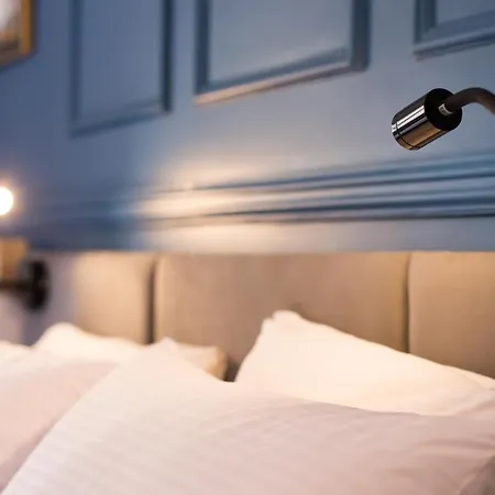 дизайнерські на вулиці краківській 17 в центрі львова Leopoli