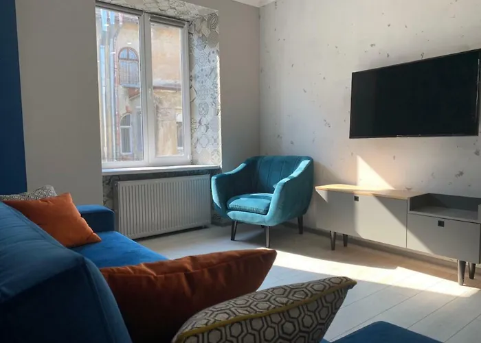 дизайнерські на вулиці краківській 17 в центрі львова * Lviv